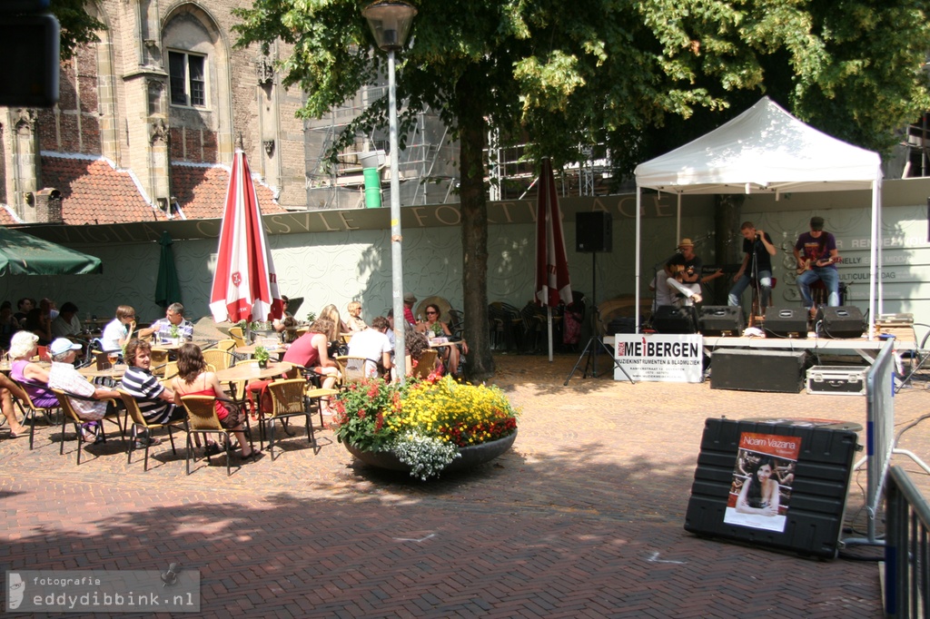 Spook - 2010-07-04 Grote Kerkhof, Deventer - by Eddy Dibbink - 001